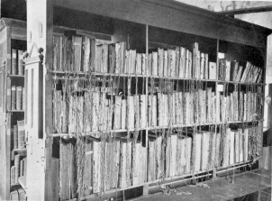 PLATE XIX

HEREFORD CATHEDRAL LIBRARY: CHAINED BOOKS